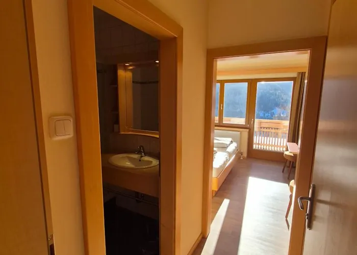 Restaurant Raunig Готель 3*